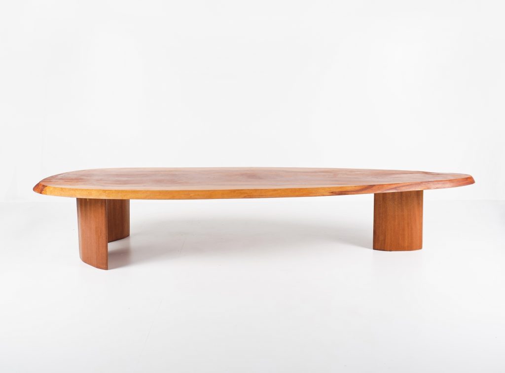 Table basse bois forme libre surf